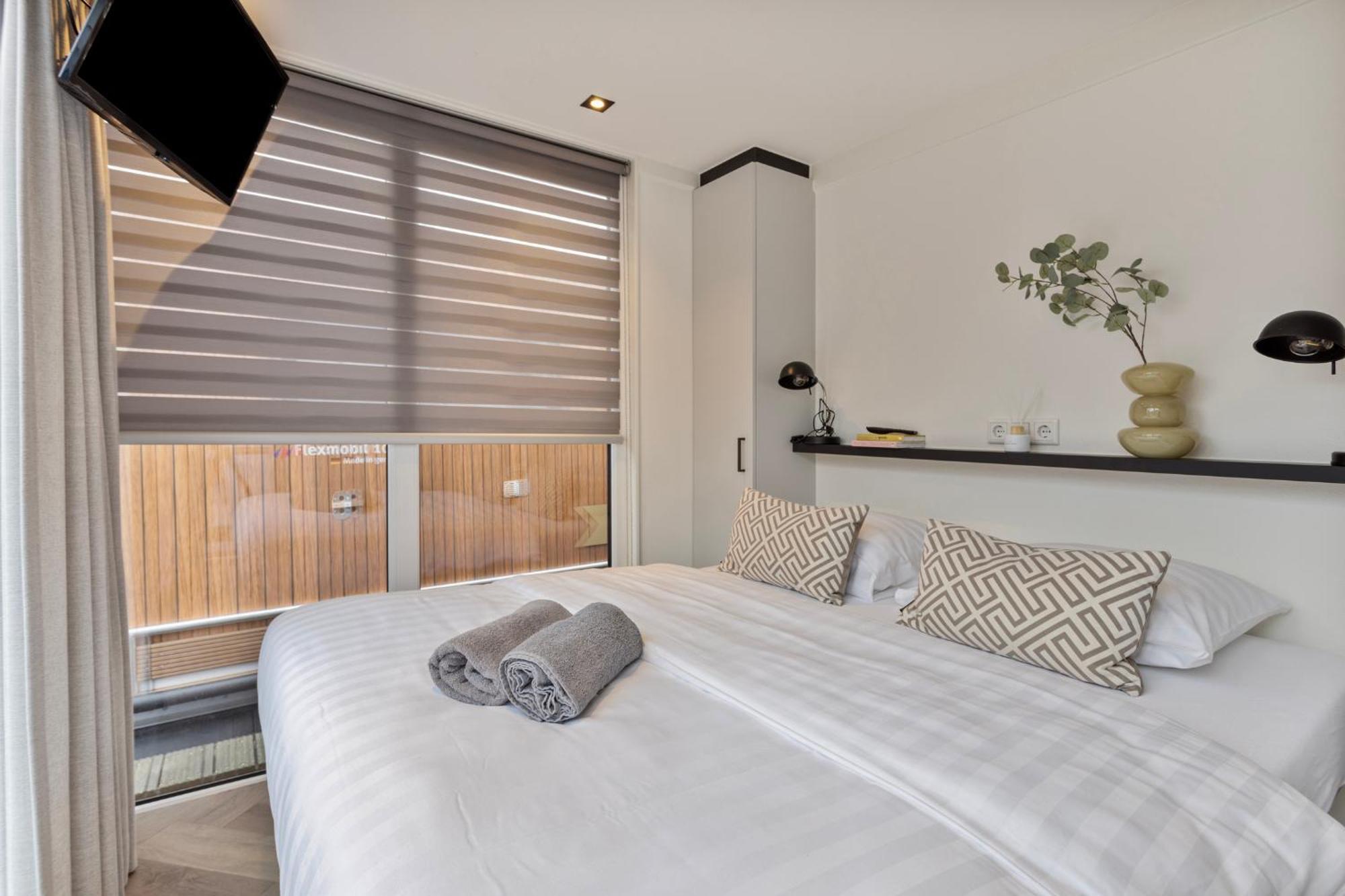 Luxurious Waterloft Near Beach And Centre By Weltevreden Experience Zeewolde Buitenkant foto