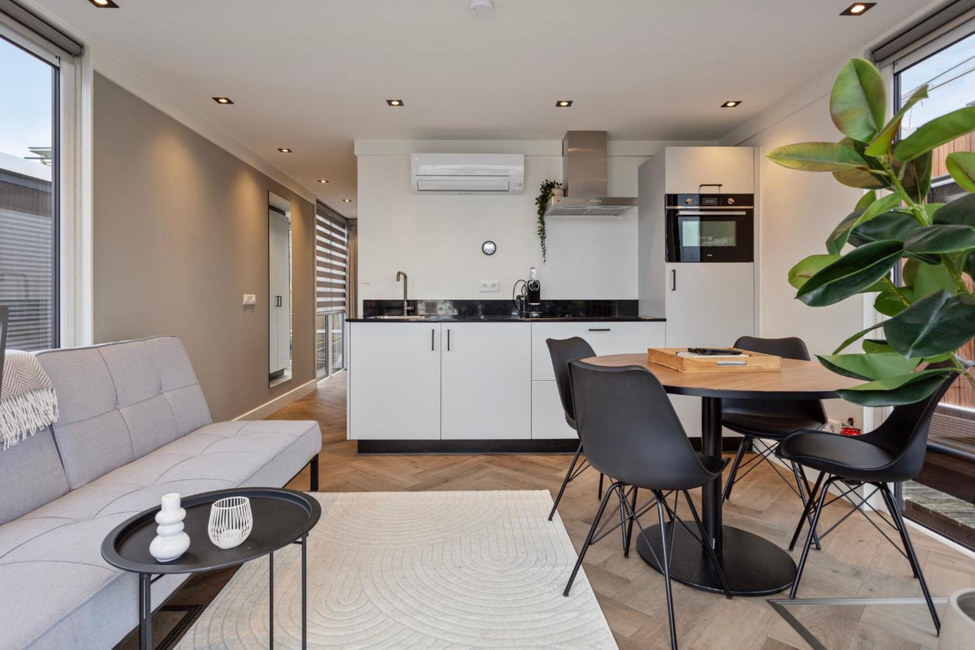 Luxurious Waterloft Near Beach And Centre By Weltevreden Experience Zeewolde Buitenkant foto